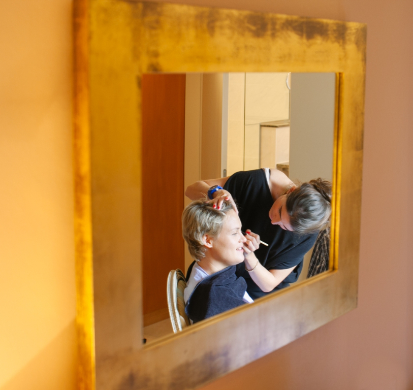 Photo Brautstyling im Spiegel